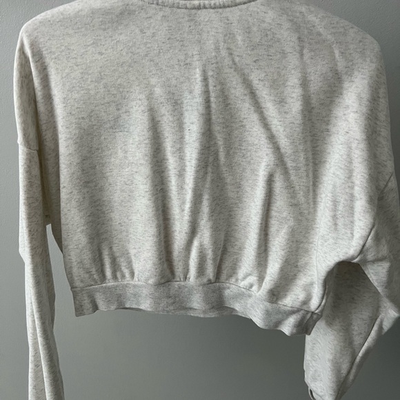 Nike Women's Grey Cropped Sweatshirt - Picture 5 of 6